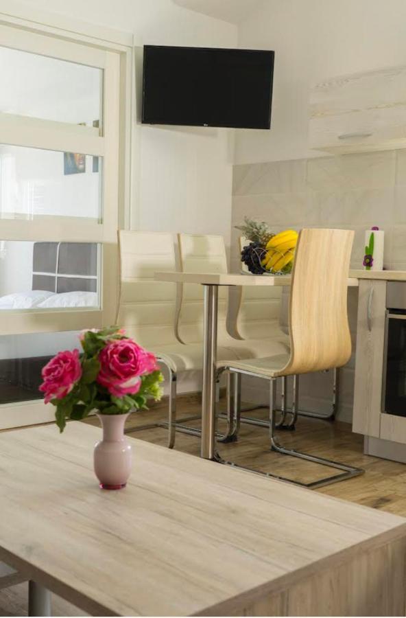 Franovic Apartments Tivat Exterior foto
