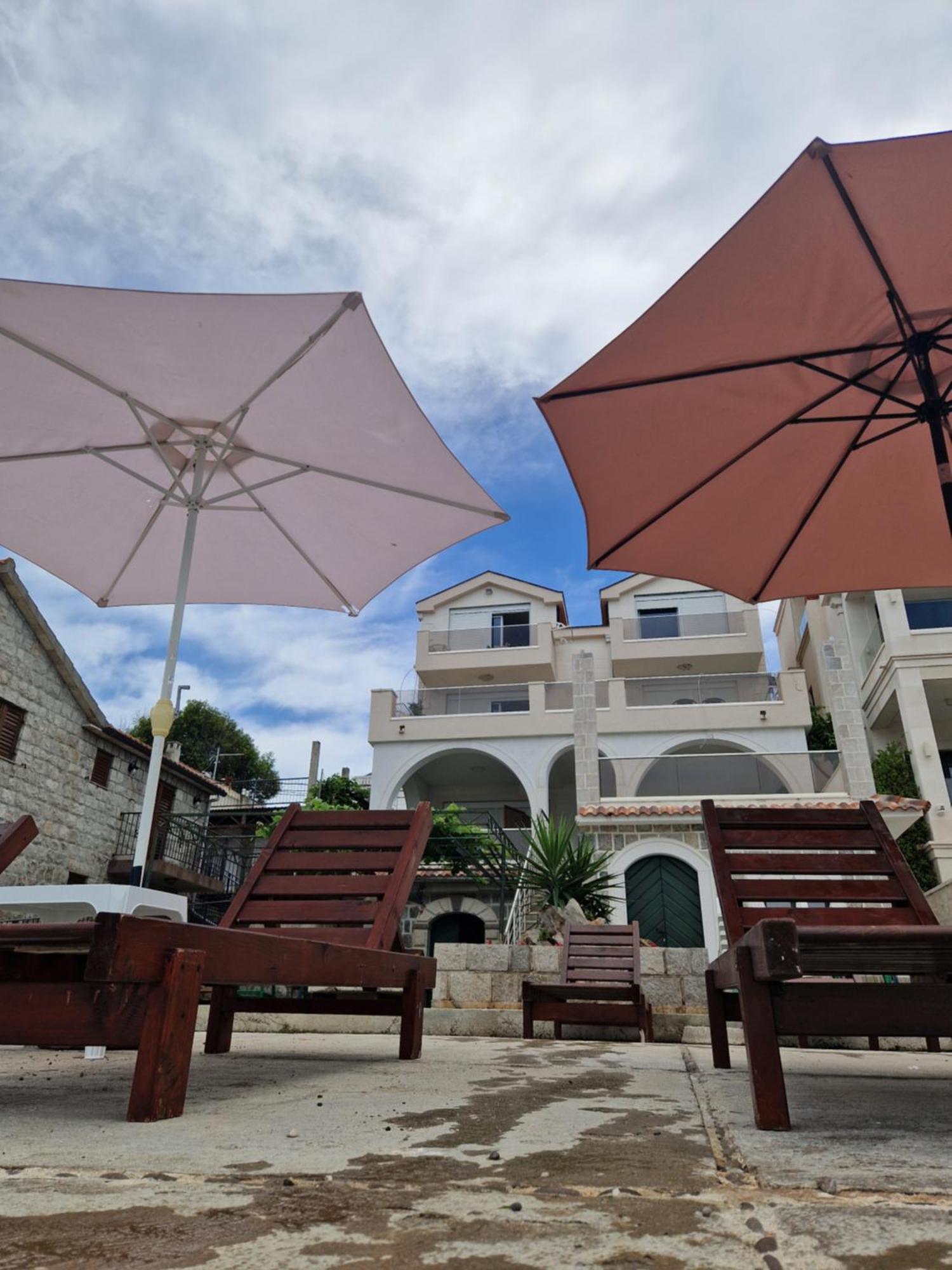 Franovic Apartments Tivat Exterior foto