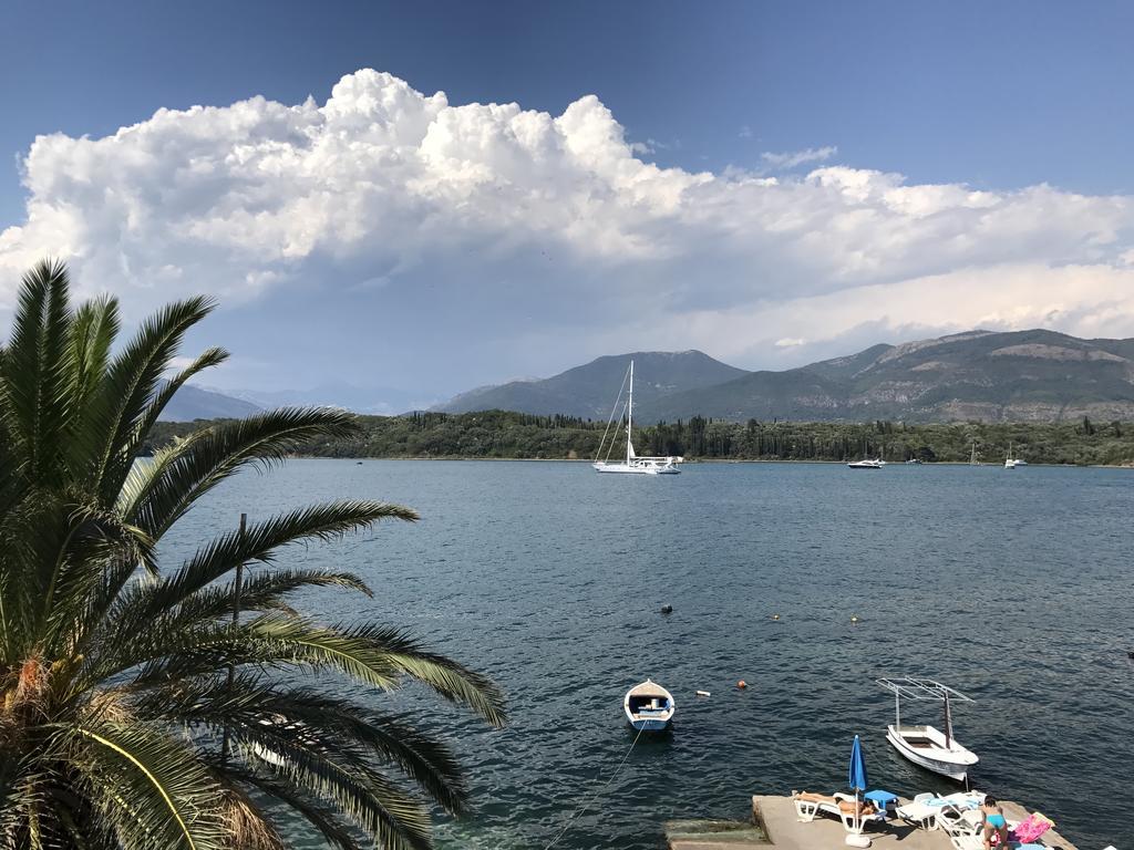 Franovic Apartments Tivat Exterior foto