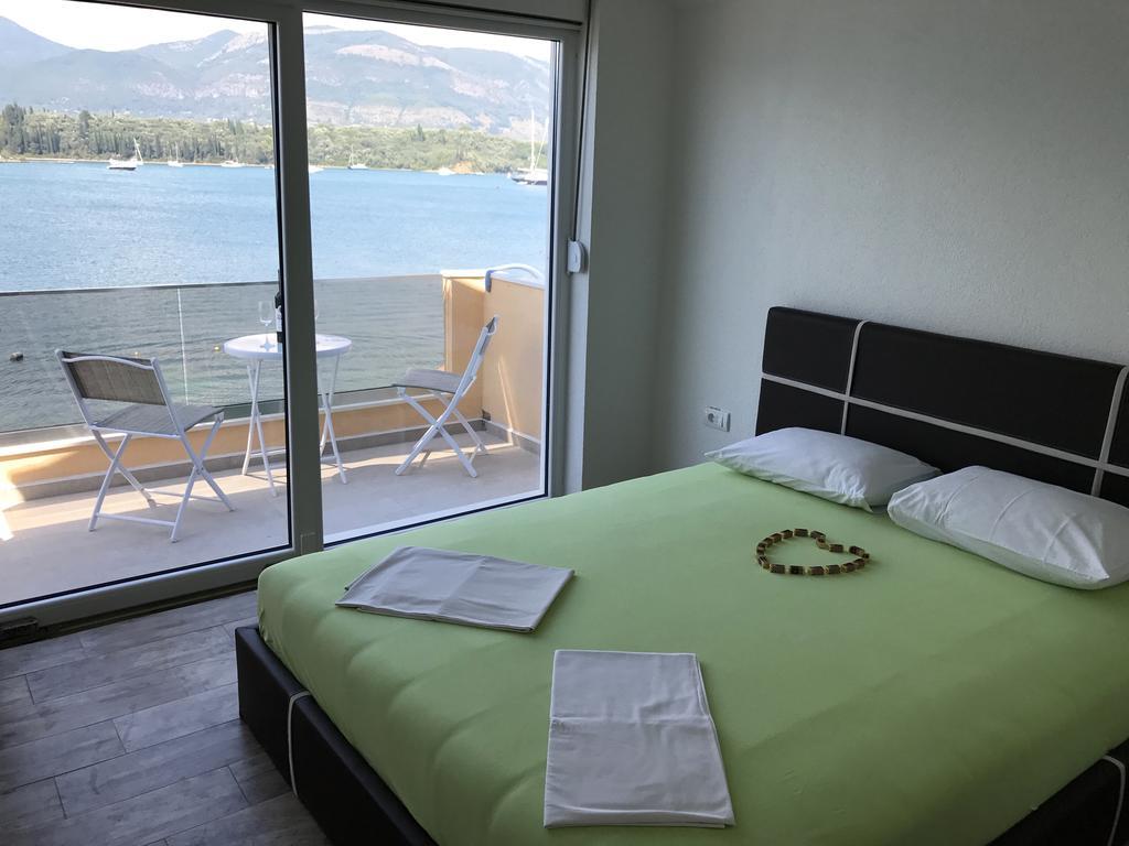Franovic Apartments Tivat Exterior foto