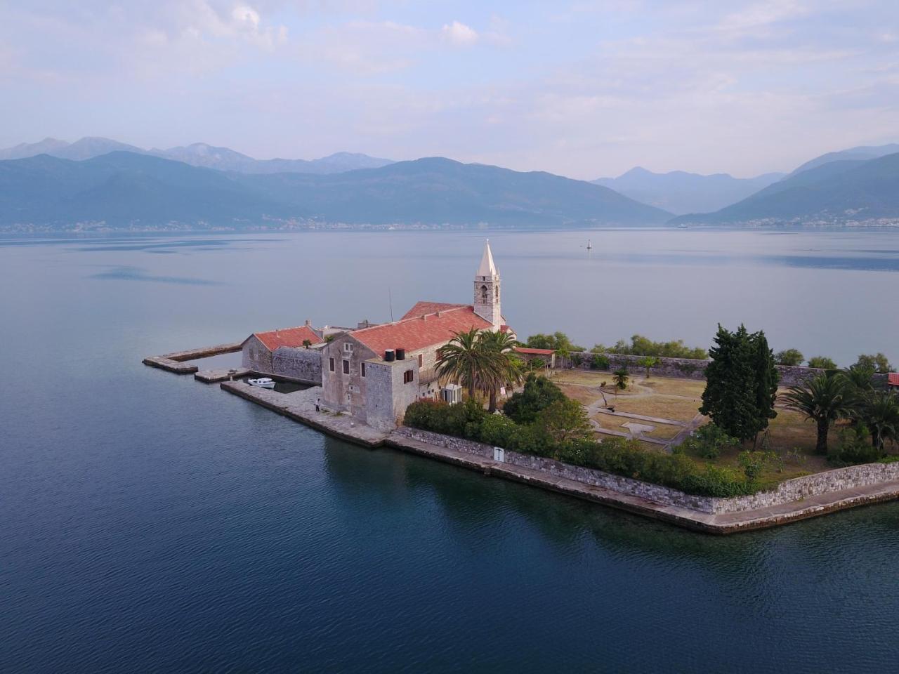 Franovic Apartments Tivat Exterior foto